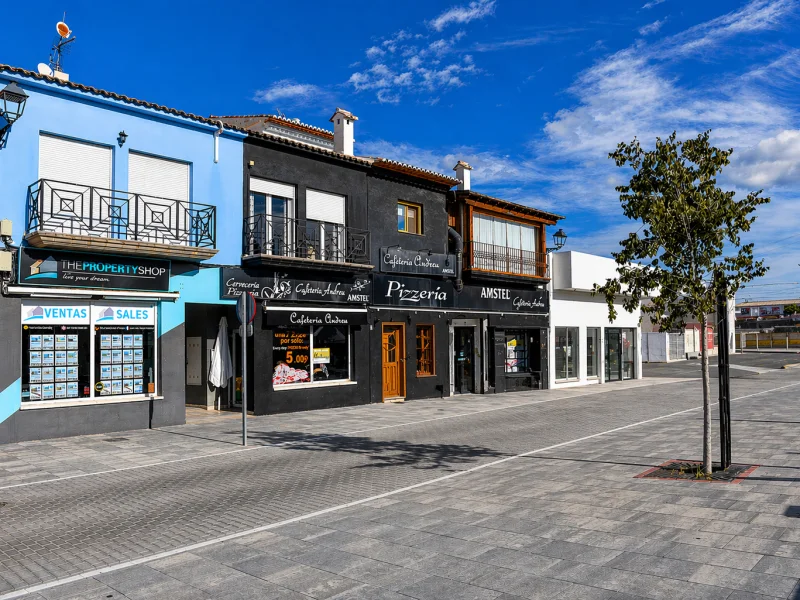 3 bedroom duplex apartment in Els Poblets with pool