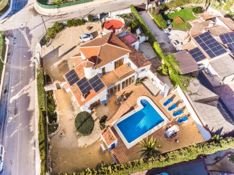 Elegant four-bedroom villa in Costa Nova, Jávea with heated pool
