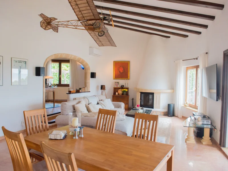 Villa with double plot and sea views in Jávea