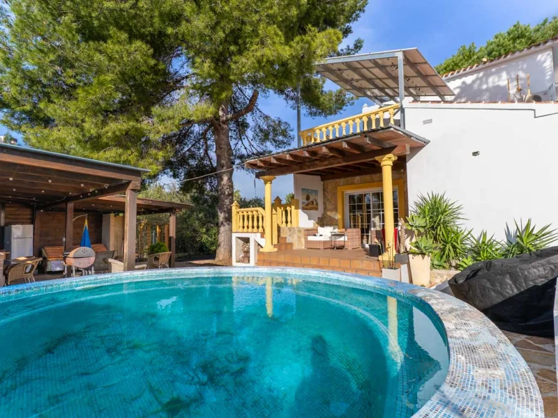 Detached Villa in Dénia Near the Beach