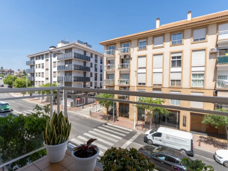 Charming 2 Bed, 2 Bath Apartment in Jávea Old Town - €265,000