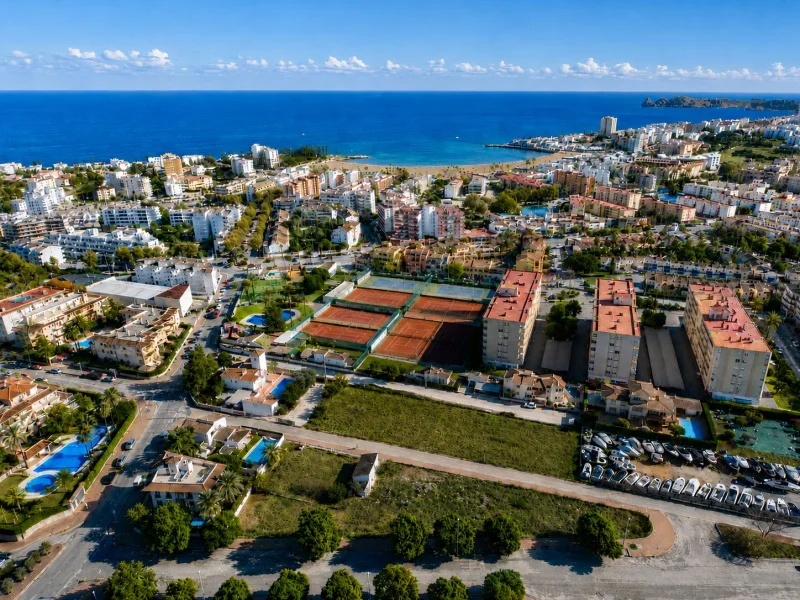 Building plot for sale near Arenal beach in Jávea
