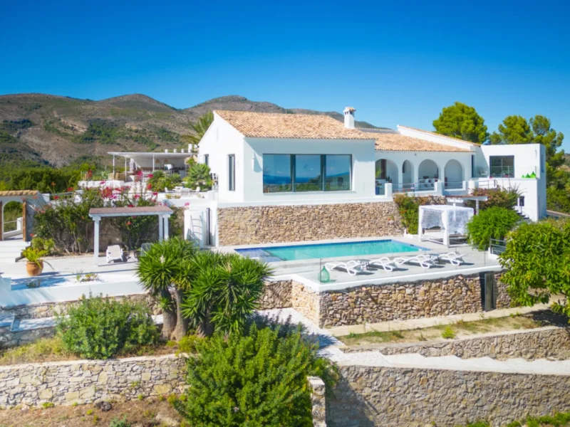 Chalet in Benissa with panoramic sea views and private pool