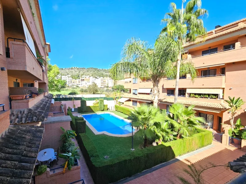 Ground floor apartment with large terrace in Els Poblets