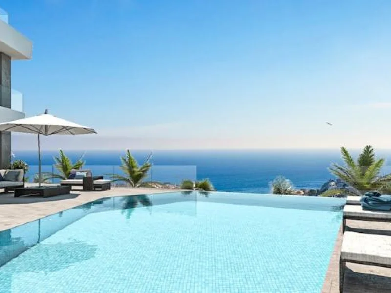 Luxury villa with sea views in Calpe