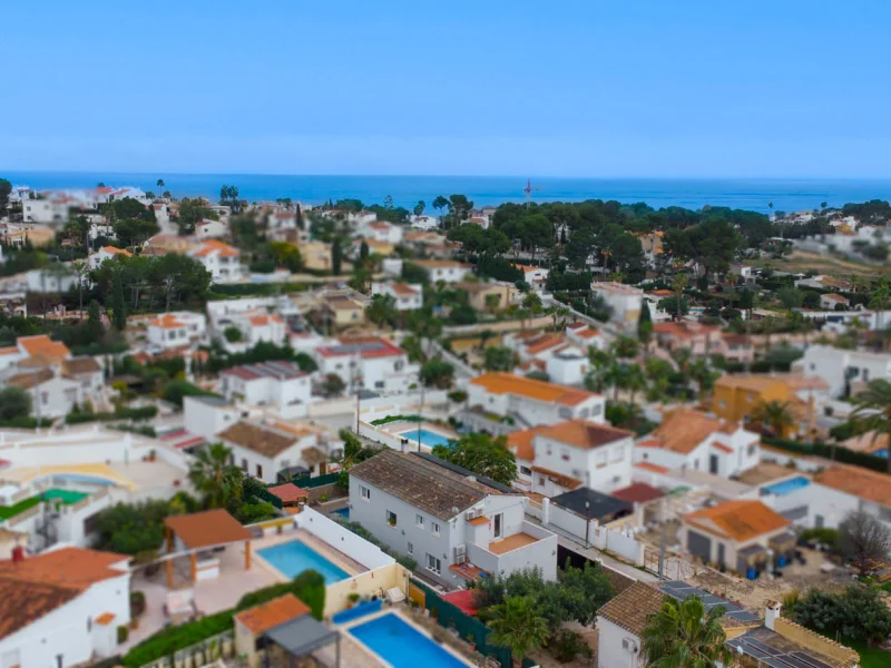 Villa in Calpe with private pool and sea views