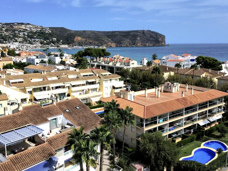 Duplex Penthouse for Sale in Jávea, Montañar I, with Solarium & Views