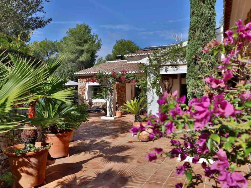 Jávea Villa with Panoramic Sea Views - Your Coastal Dream
