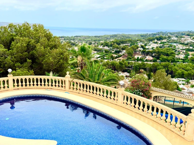 Ibizan style villa in Jávea, Costa Nova with sea views