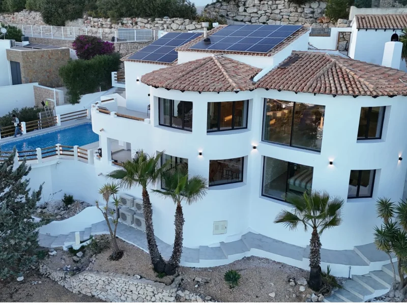 Villa in Benitachell with private pool and sea views