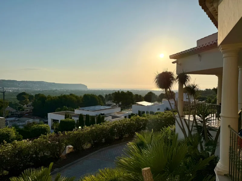 Four-bedroom villa in Piver, Jávea with sea and Montgó views