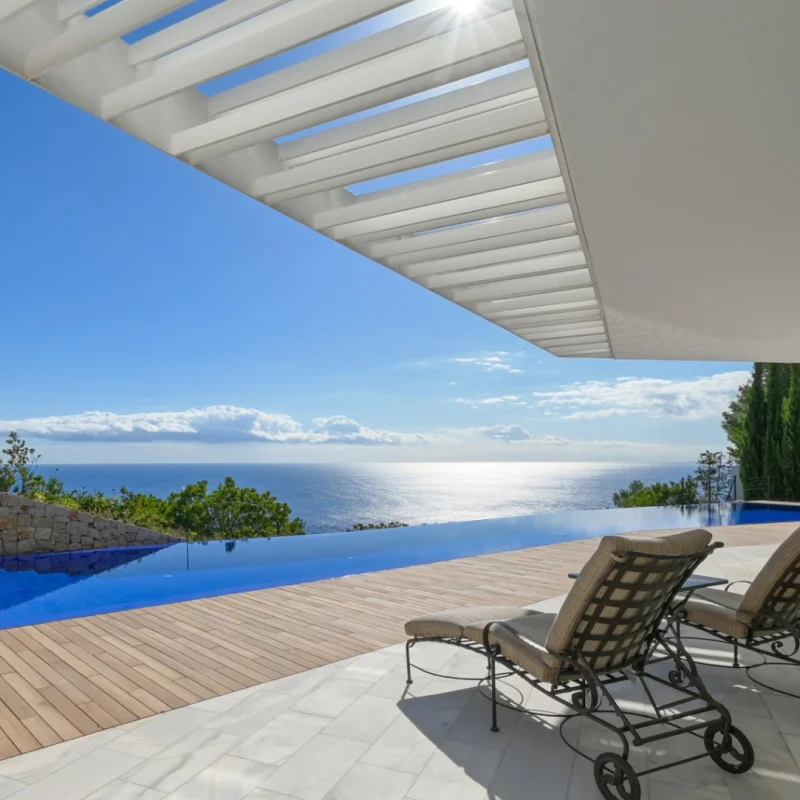 Infinity pool with breathtaking sea views