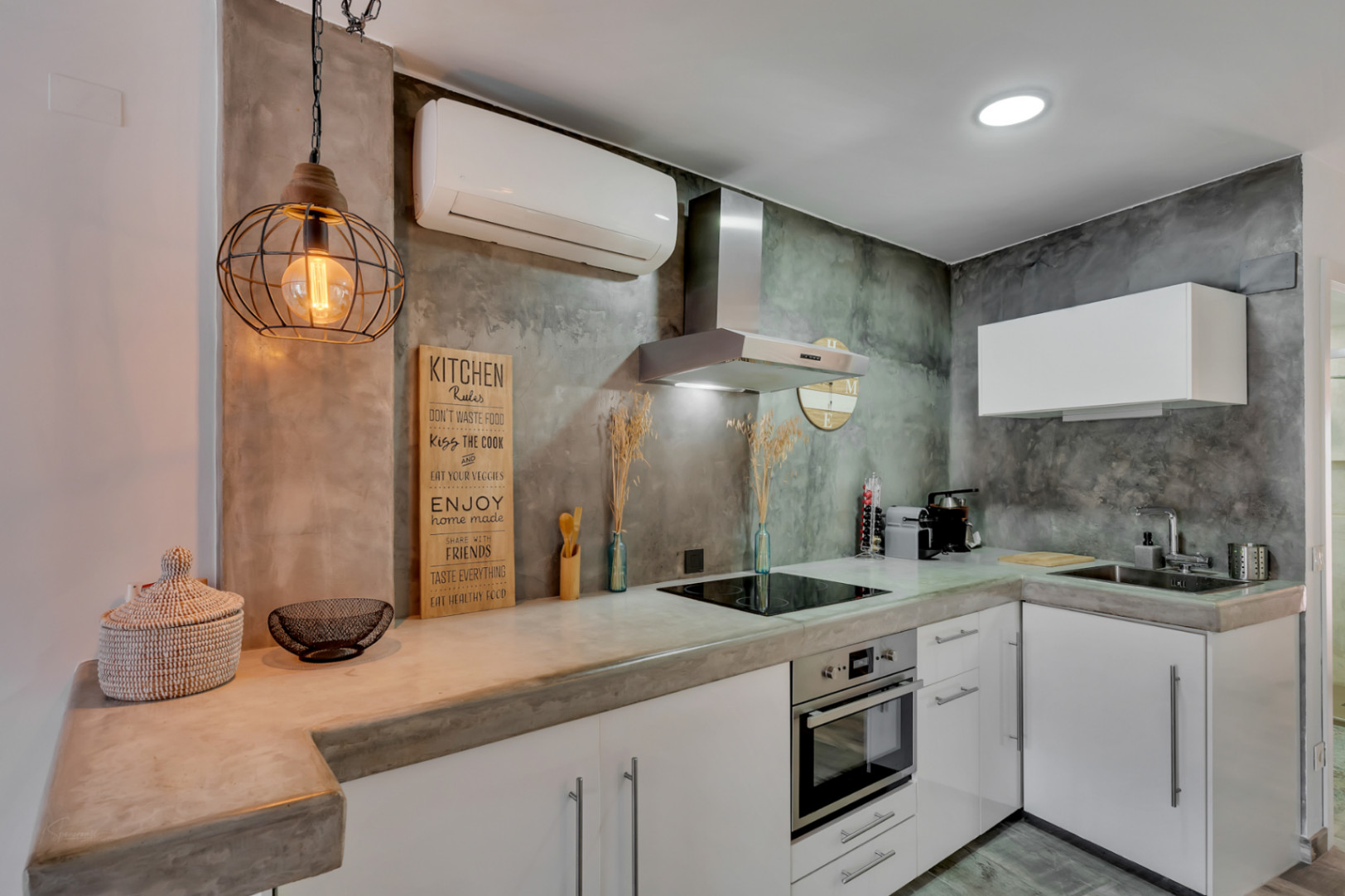 Ground floor apartment in Dénia with pool and private terrace