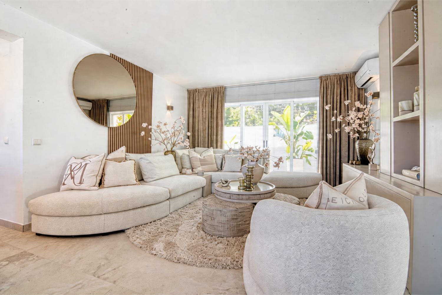 Jávea Villa: 3 Bed, 2 Bath, Pool & Garden - €995,000