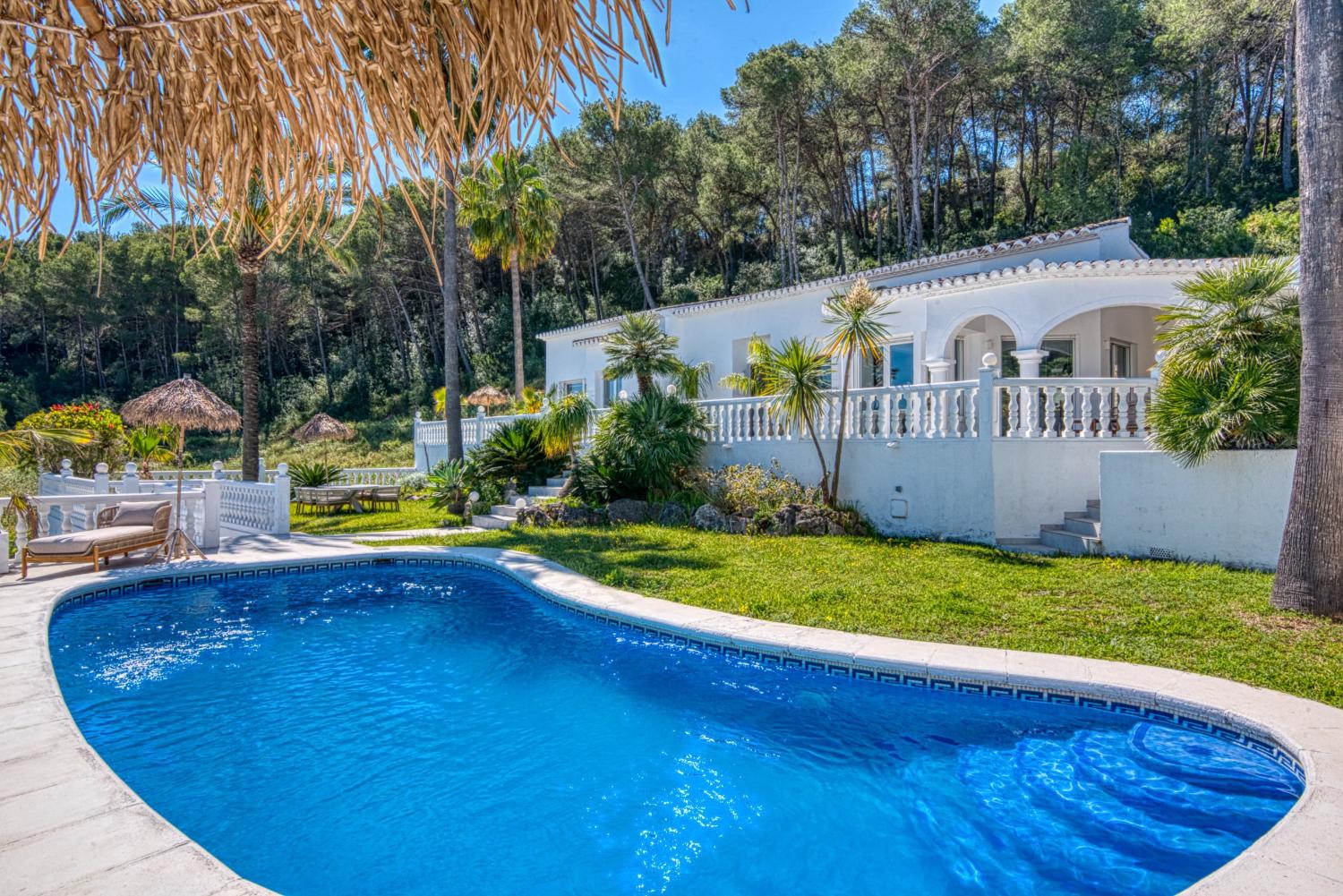 Jávea Villa: 3 Bed, 2 Bath, Pool & Garden - €995,000