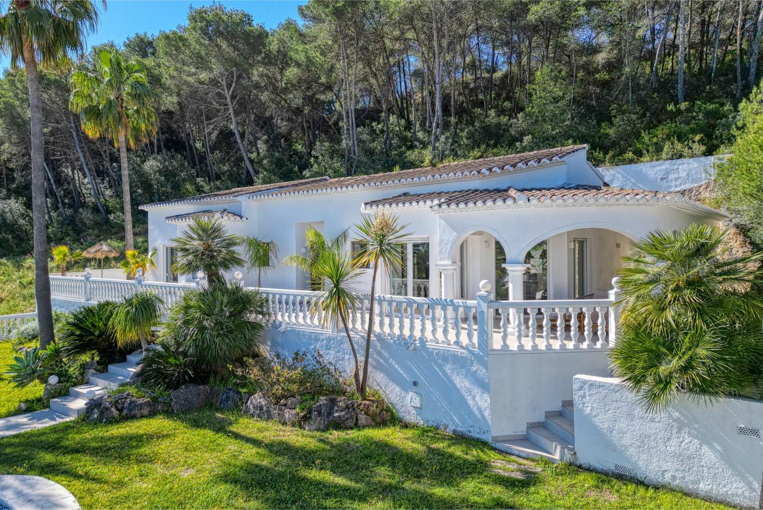 Jávea Villa: 3 Bed, 2 Bath, Pool & Garden - €995,000