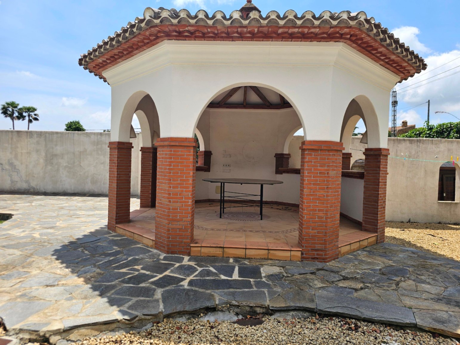 Jávea Villa in Tarraula: 4 Bed, 3 Bath, 398 m² on 3559 m² Plot - €1.5M