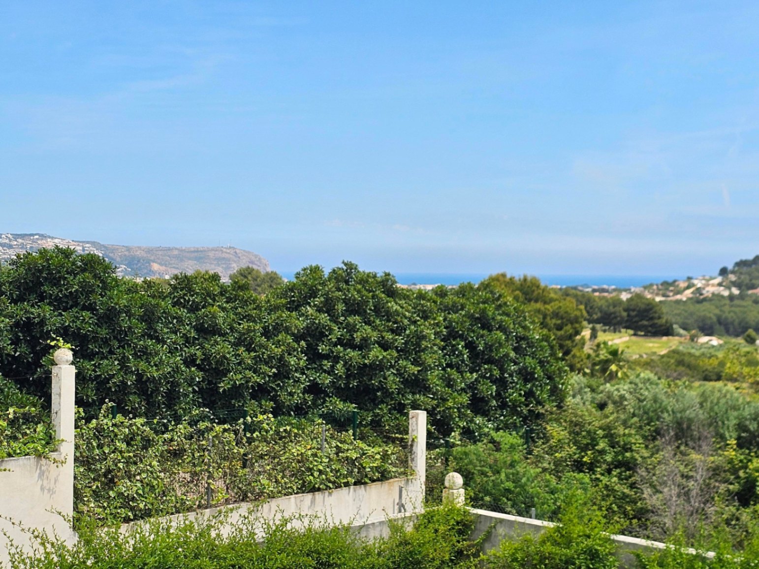 Jávea Villa in Tarraula: 4 Bed, 3 Bath, 398 m² on 3559 m² Plot - €1.5M
