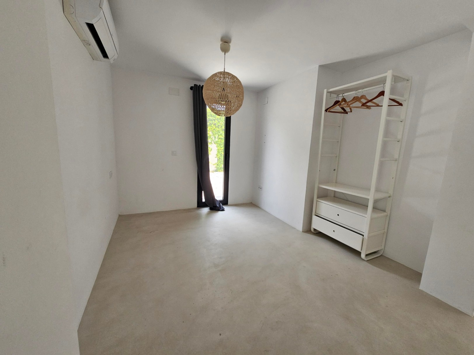 Jávea Villa in Tarraula: 4 Bed, 3 Bath, 398 m² on 3559 m² Plot - €1.5M