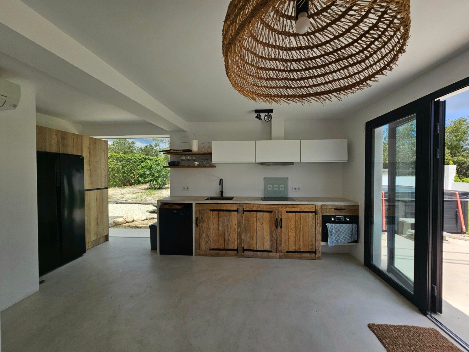 Jávea Villa in Tarraula: 4 Bed, 3 Bath, 398 m² on 3559 m² Plot - €1.5M
