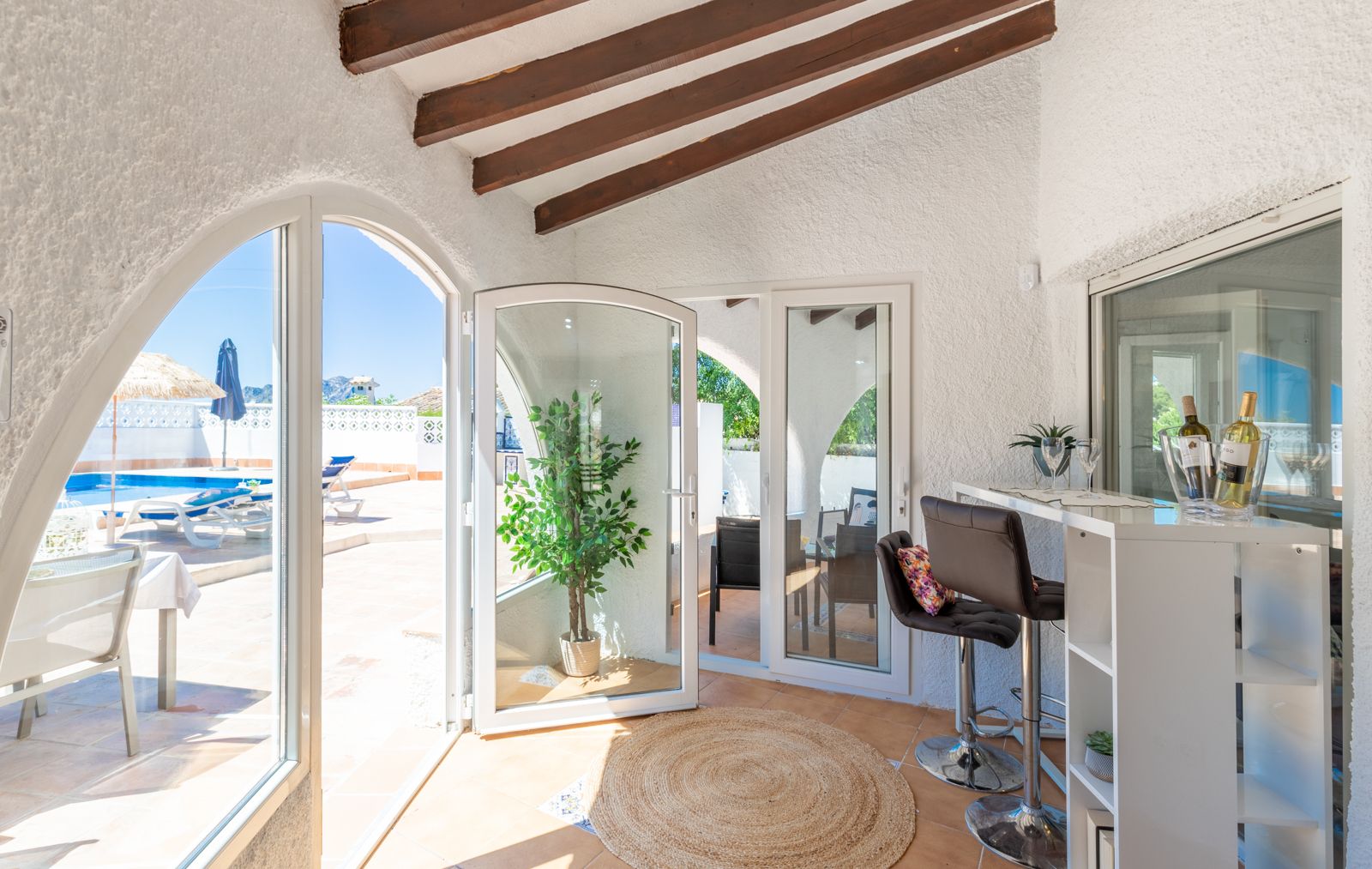 Benissa Villa with Sea Views: 3 Beds, 3 Baths, Pool - €748,000