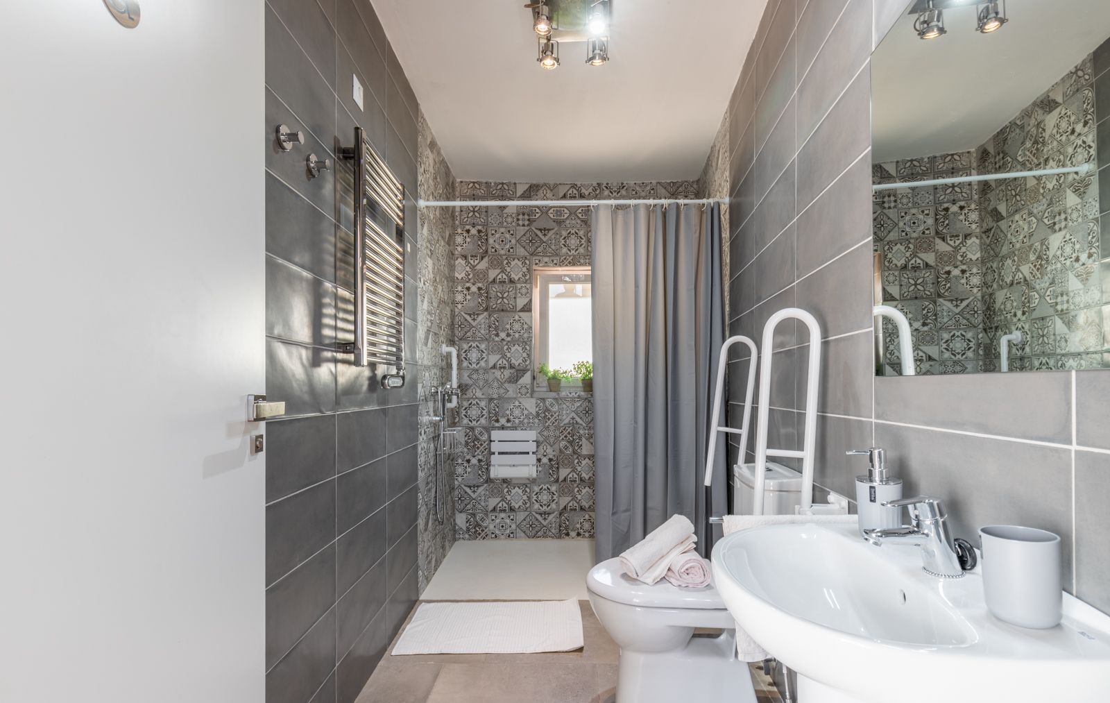Benissa Villa with Sea Views: 3 Beds, 3 Baths, Pool - €748,000