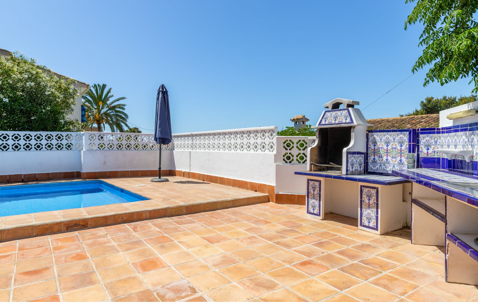Benissa Villa with Sea Views: 3 Beds, 3 Baths, Pool - €748,000
