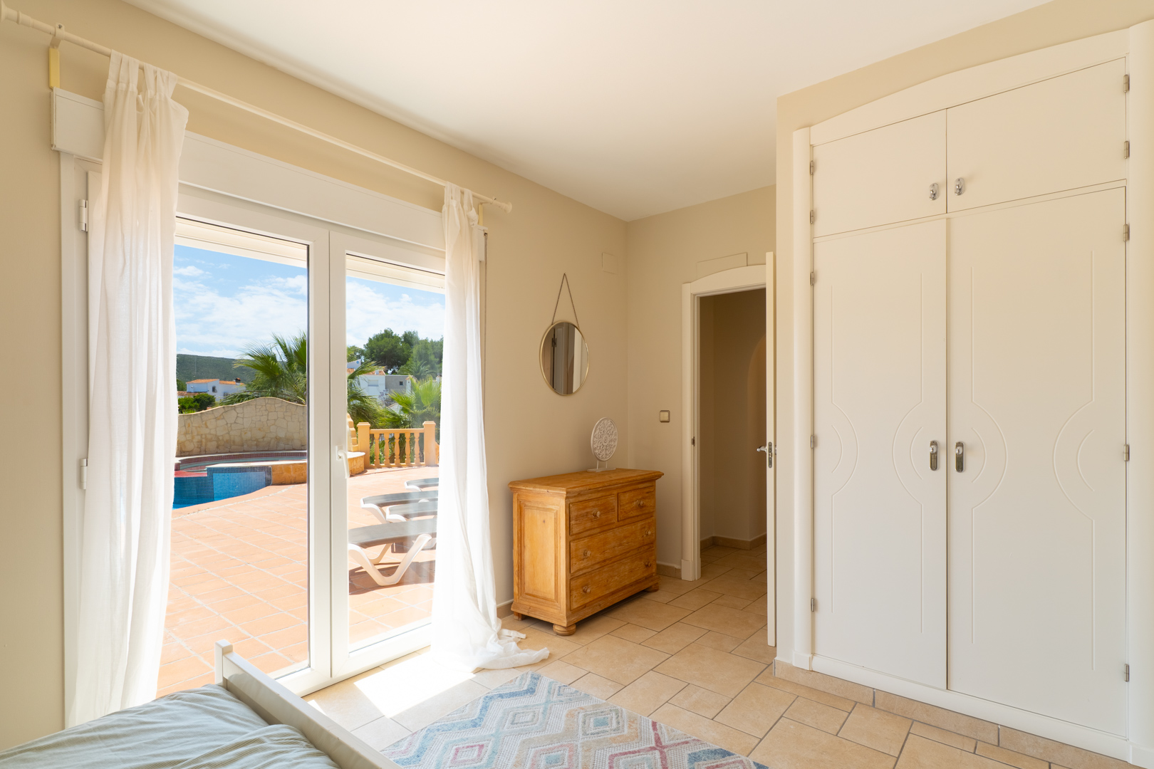 Jávea Villa: 3 Bed, 3 Bath Oasis with Private Garden & Pool