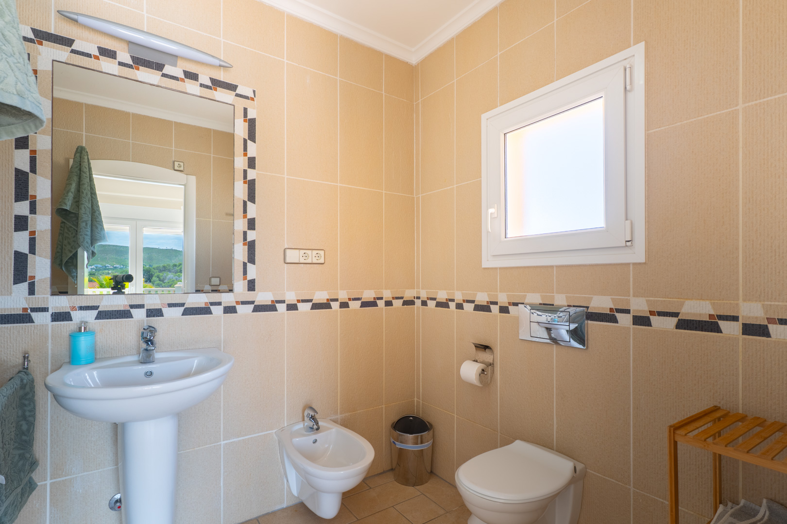 Jávea Villa: 3 Bed, 3 Bath Oasis with Private Garden & Pool