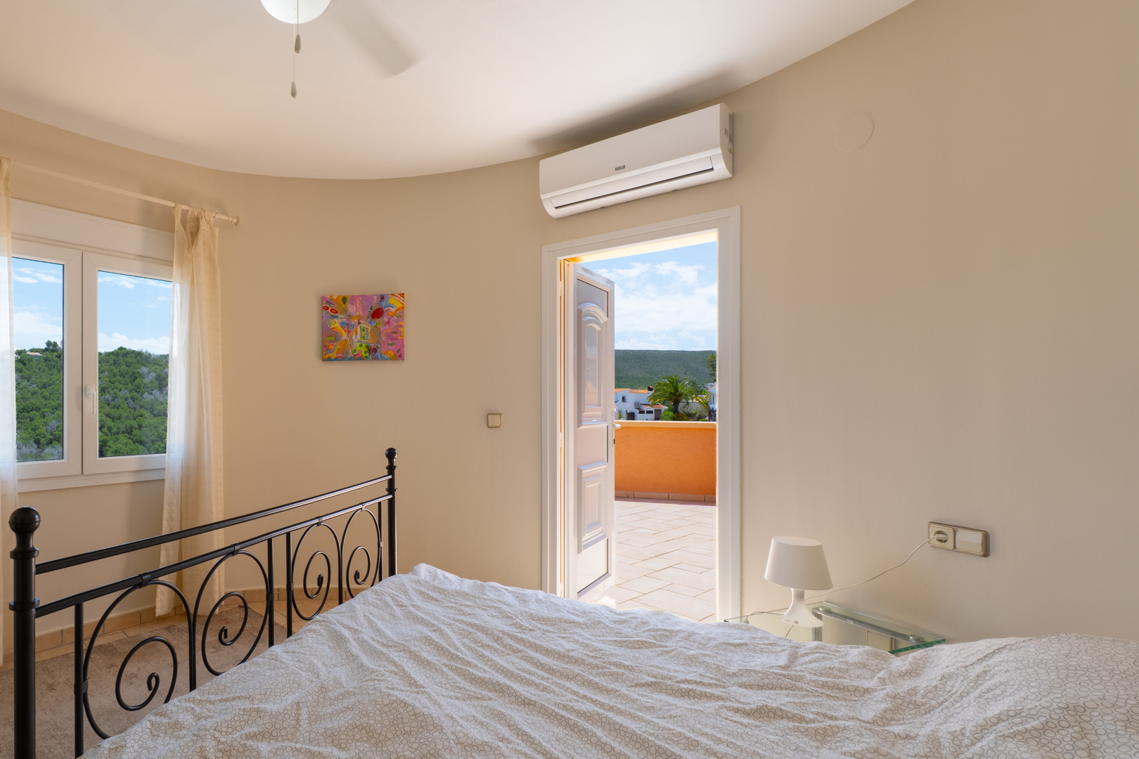 Jávea Villa: 3 Bed, 3 Bath Oasis with Private Garden & Pool
