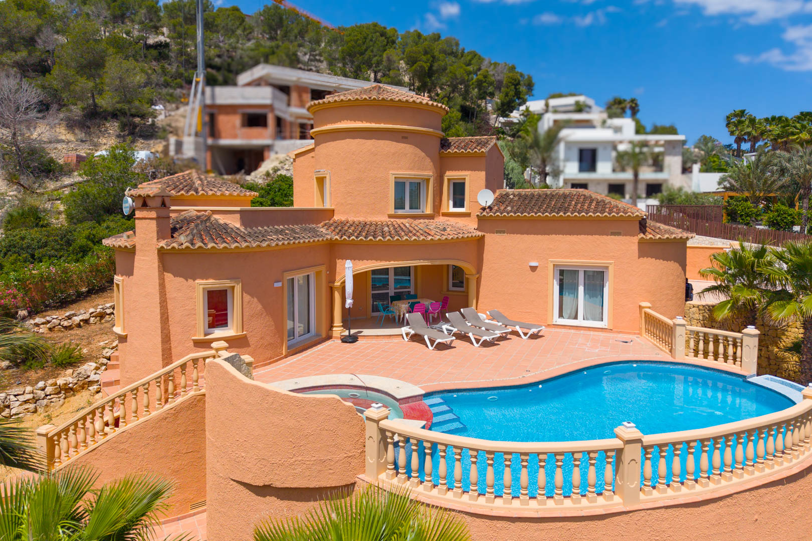Jávea Villa: 3 Bed, 3 Bath Oasis with Private Garden & Pool