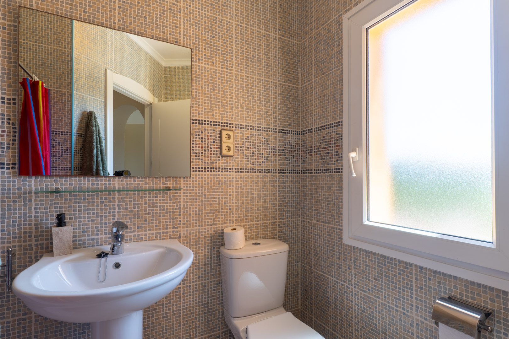 Jávea Villa: 3 Bed, 3 Bath Oasis with Private Garden & Pool