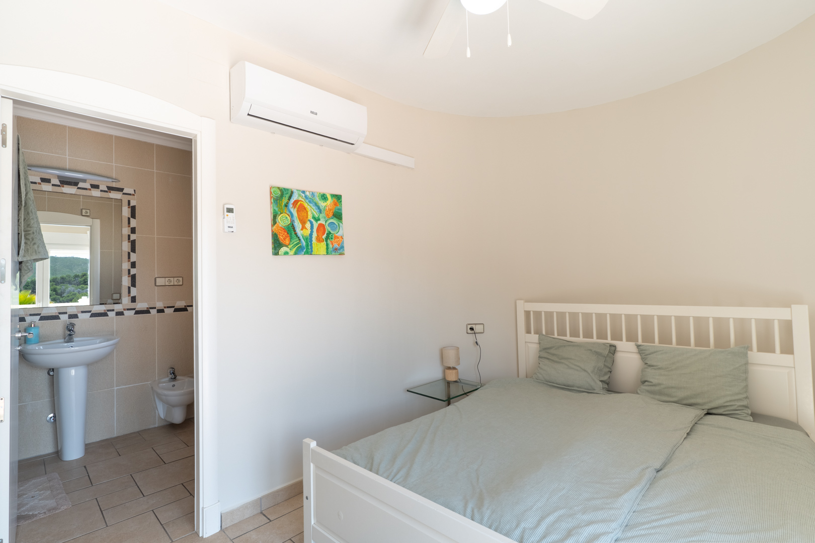 Jávea Villa: 3 Bed, 3 Bath Oasis with Private Garden & Pool