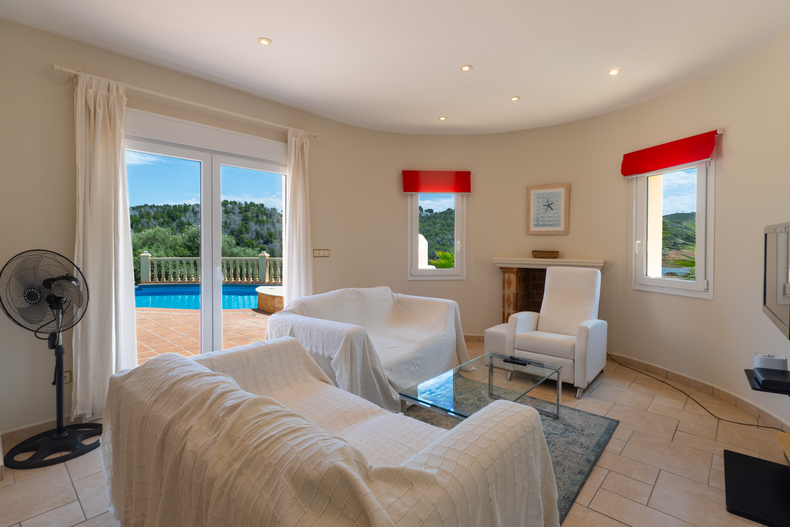 Jávea Villa: 3 Bed, 3 Bath Oasis with Private Garden & Pool