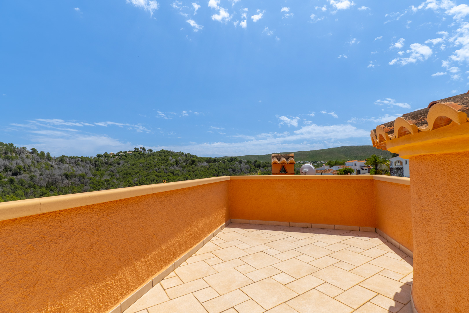 Jávea Villa: 3 Bed, 3 Bath Oasis with Private Garden & Pool