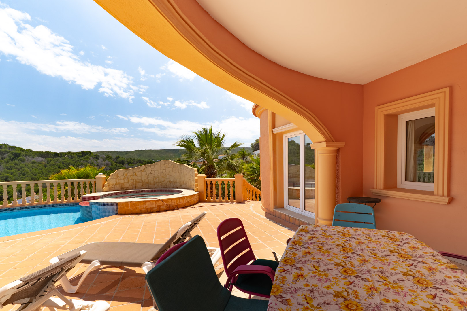 Jávea Villa: 3 Bed, 3 Bath Oasis with Private Garden & Pool