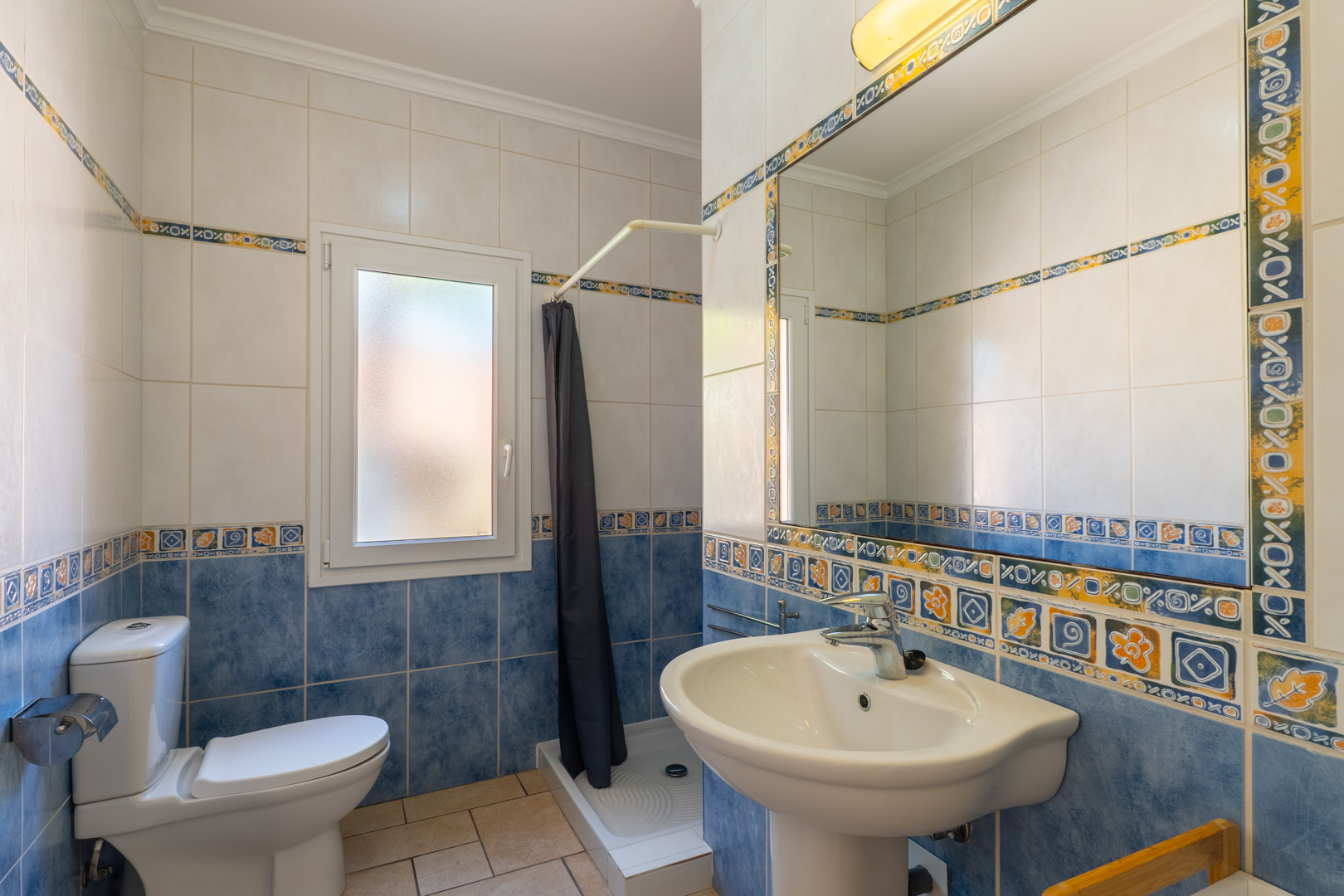 Jávea Villa: 3 Bed, 3 Bath Oasis with Private Garden & Pool