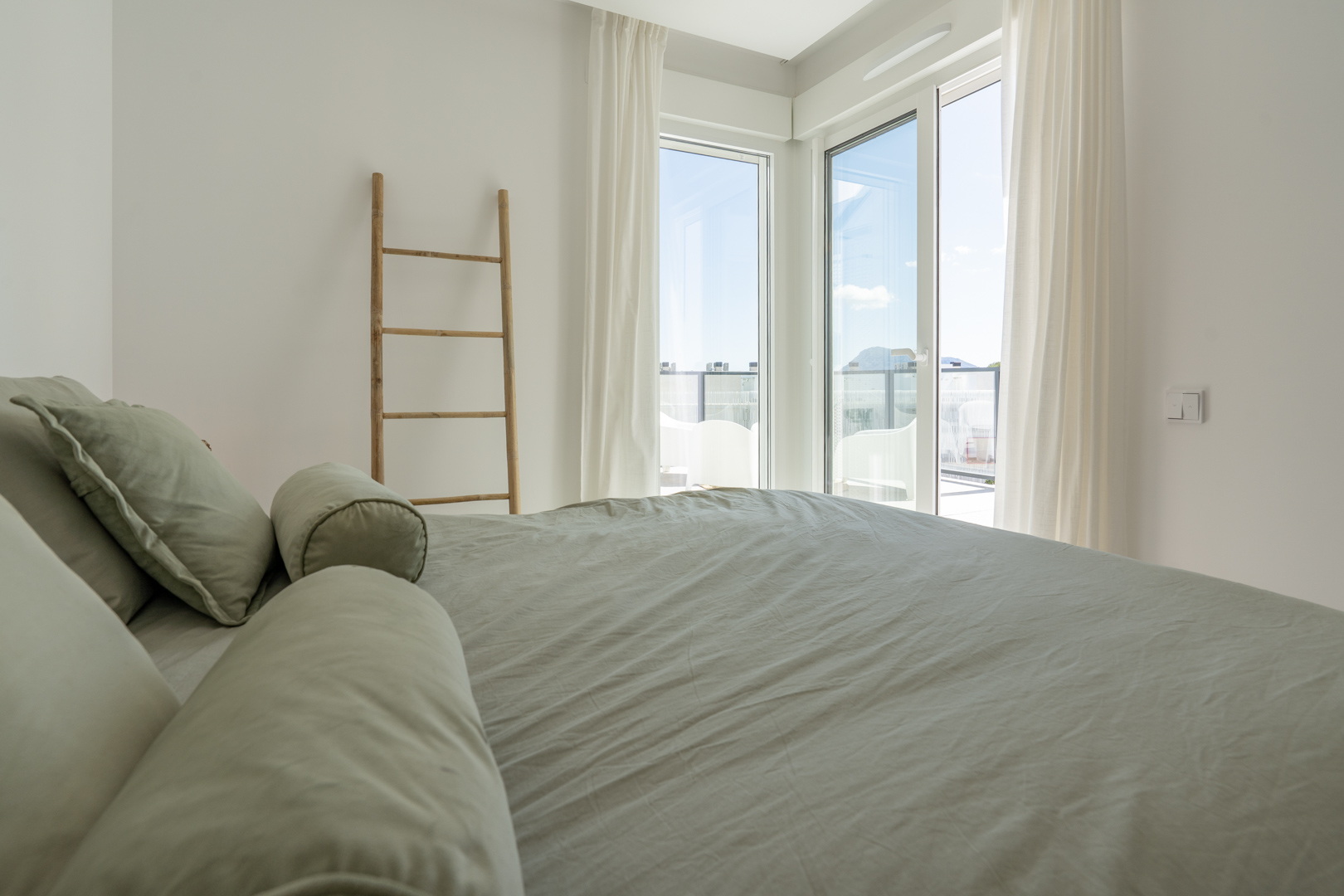 New 3-Bedroom Apartment in Dénia: Modern Living Awaits
