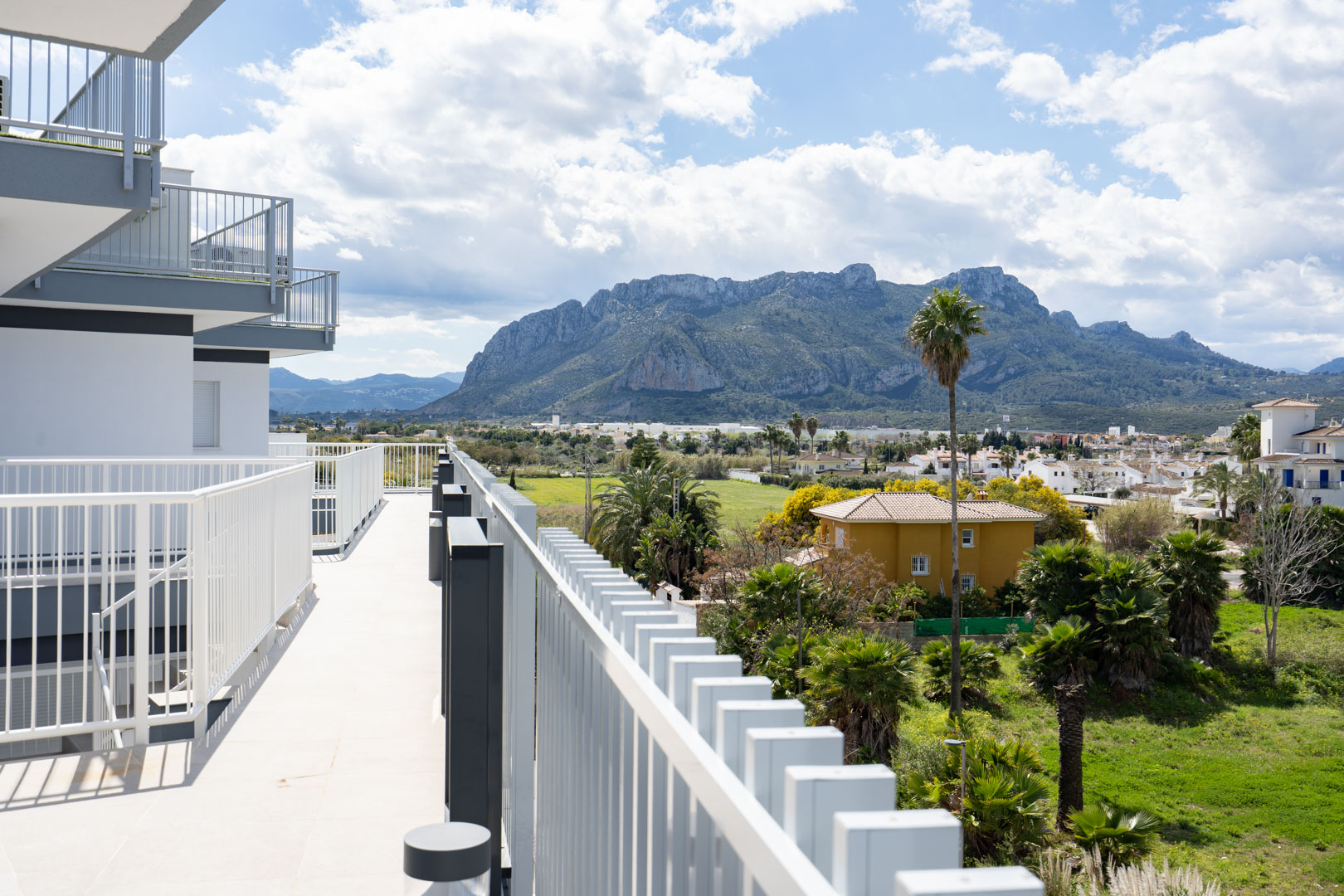 New 3-Bedroom Apartment in Dénia: Modern Living Awaits