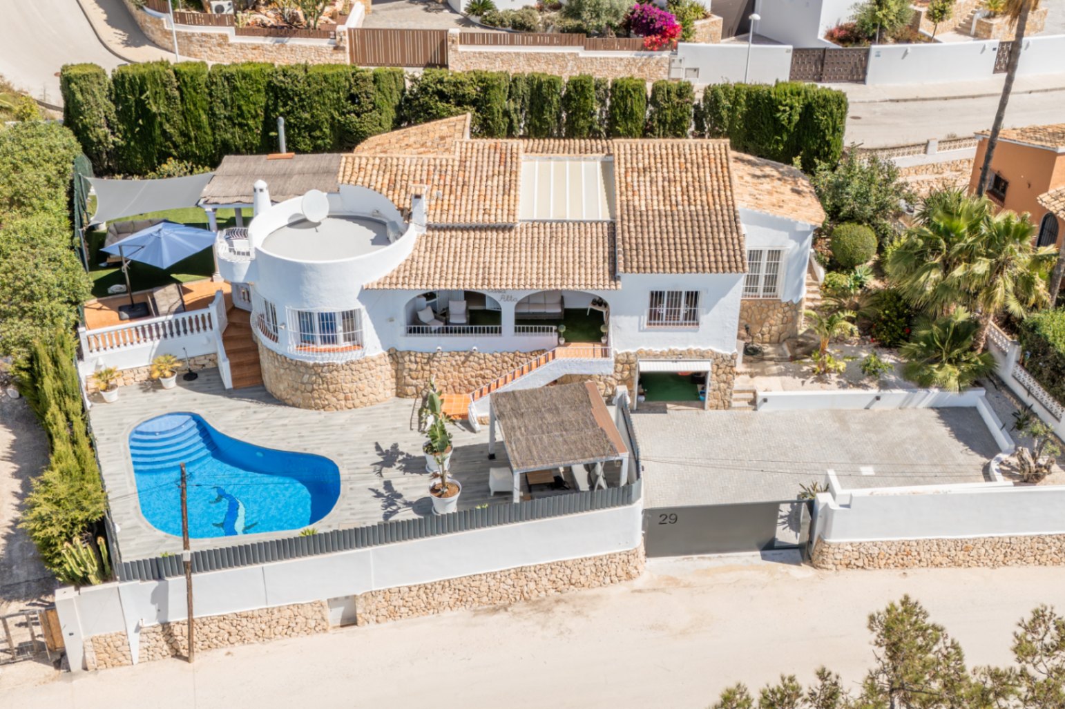 Charming 4-Bedroom Villa with Pool in Moraira