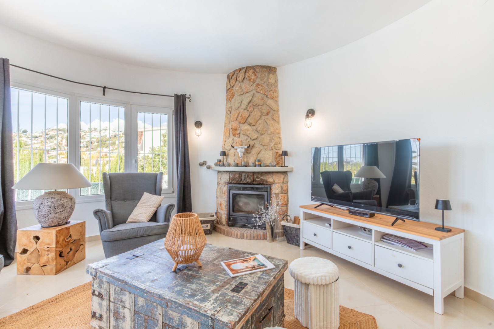 Charming 4-Bedroom Villa with Pool in Moraira