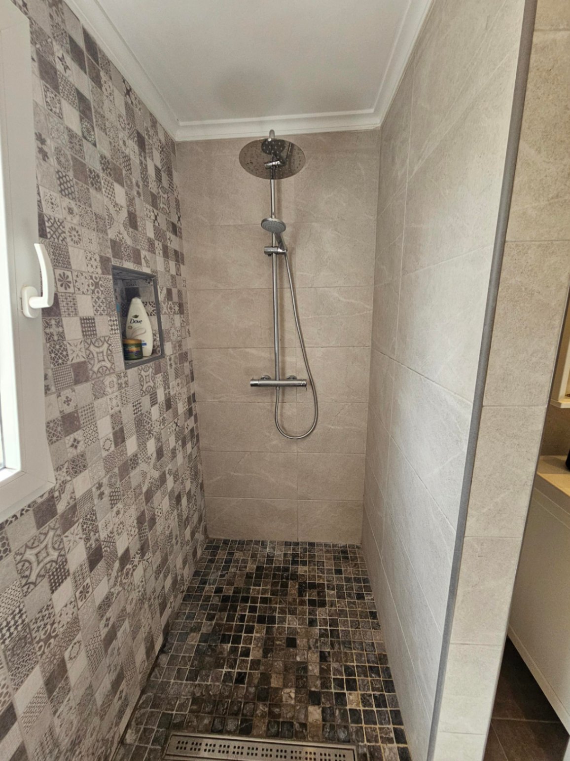 Walk-in shower