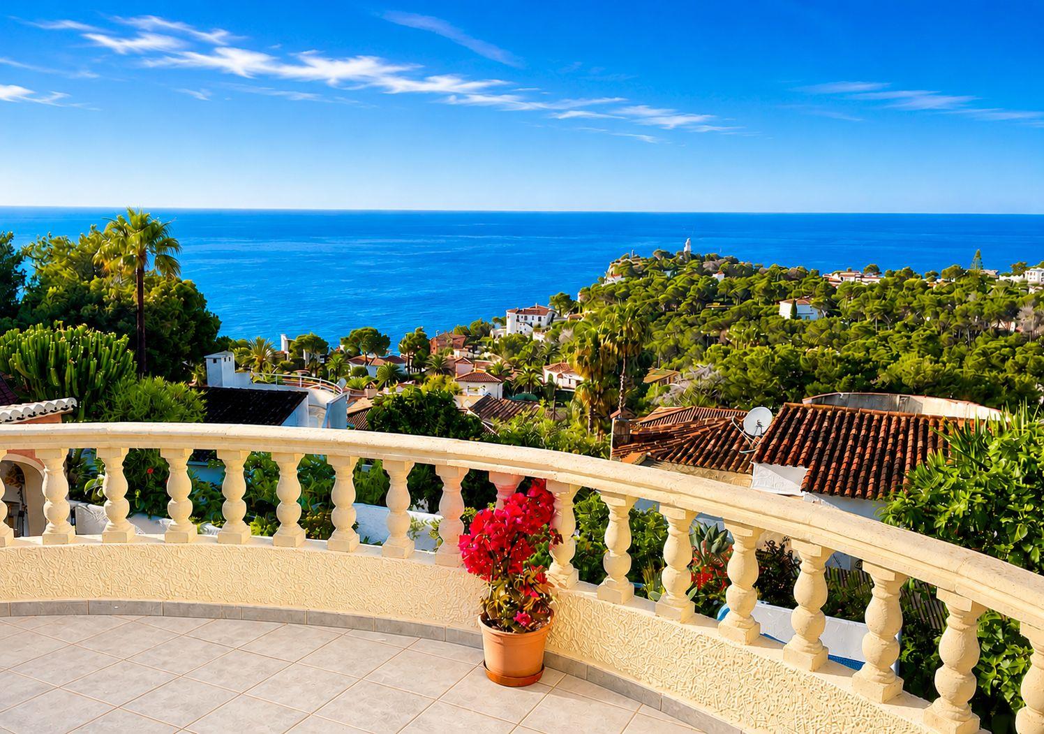 Terrace with sea views