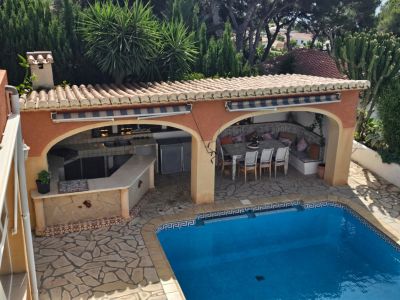 Swimming pool and barbecue area