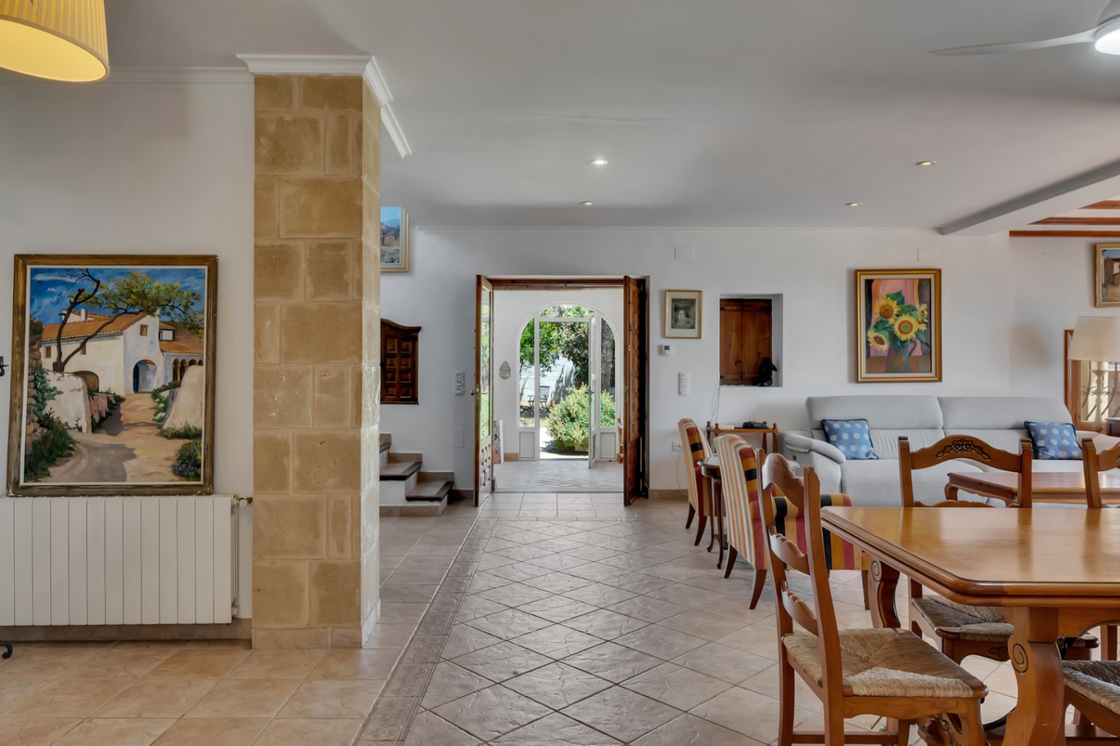 Living area and entrance