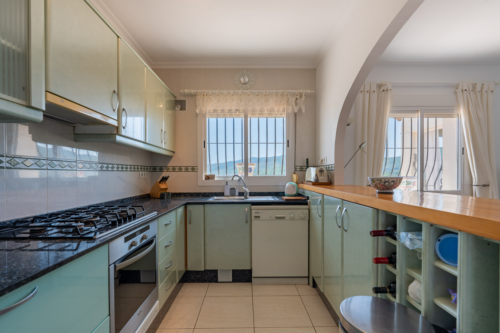 Semi-open kitchen