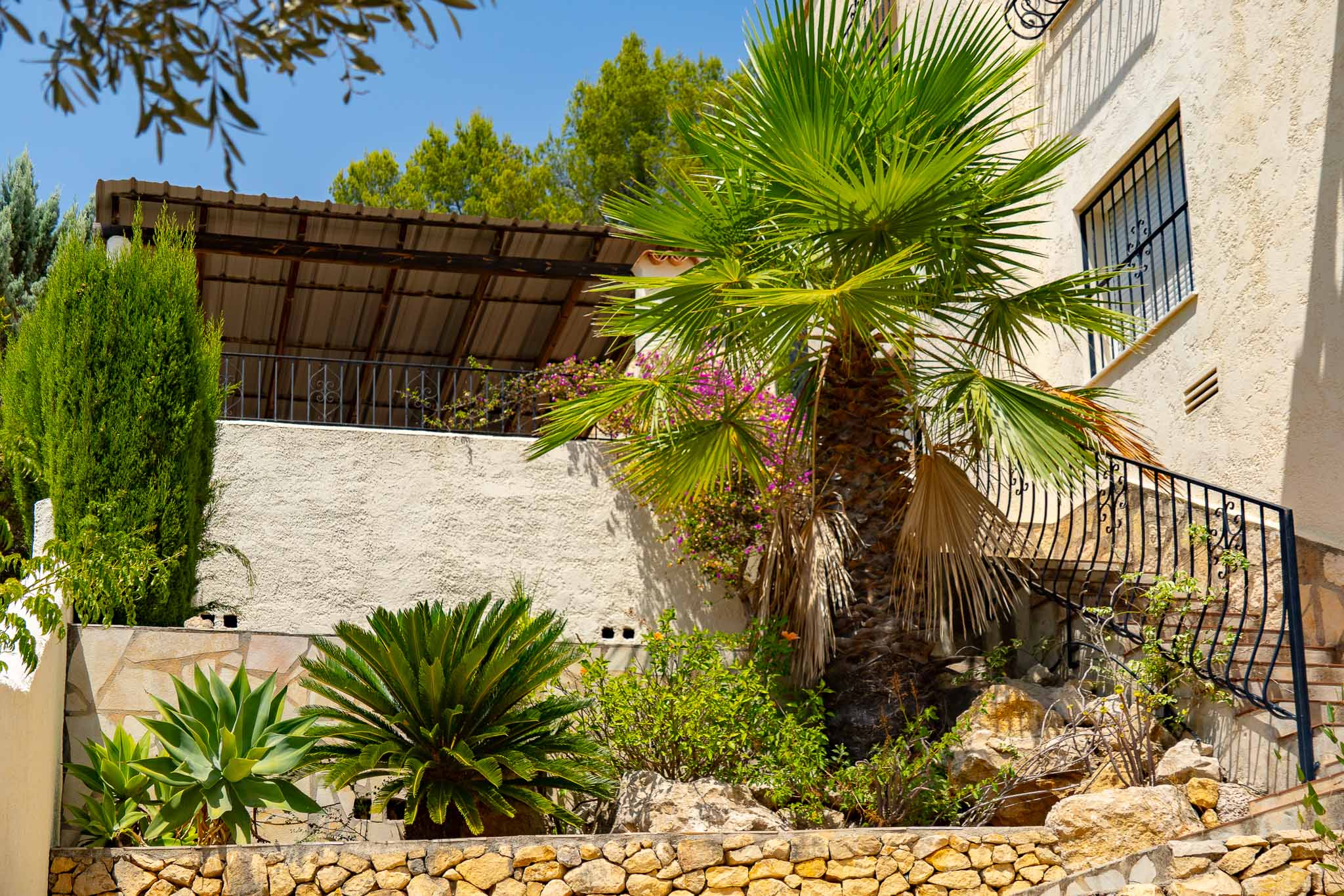 Garden and exterior stairs