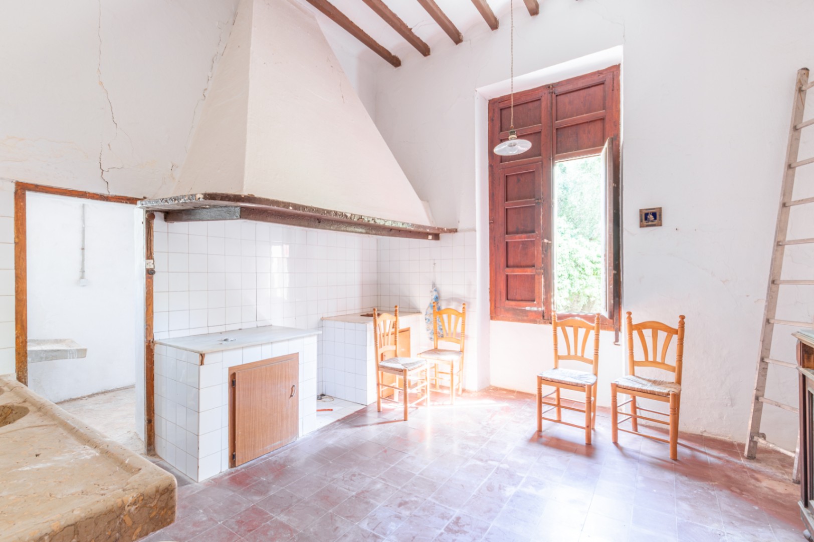 Traditional kitchen