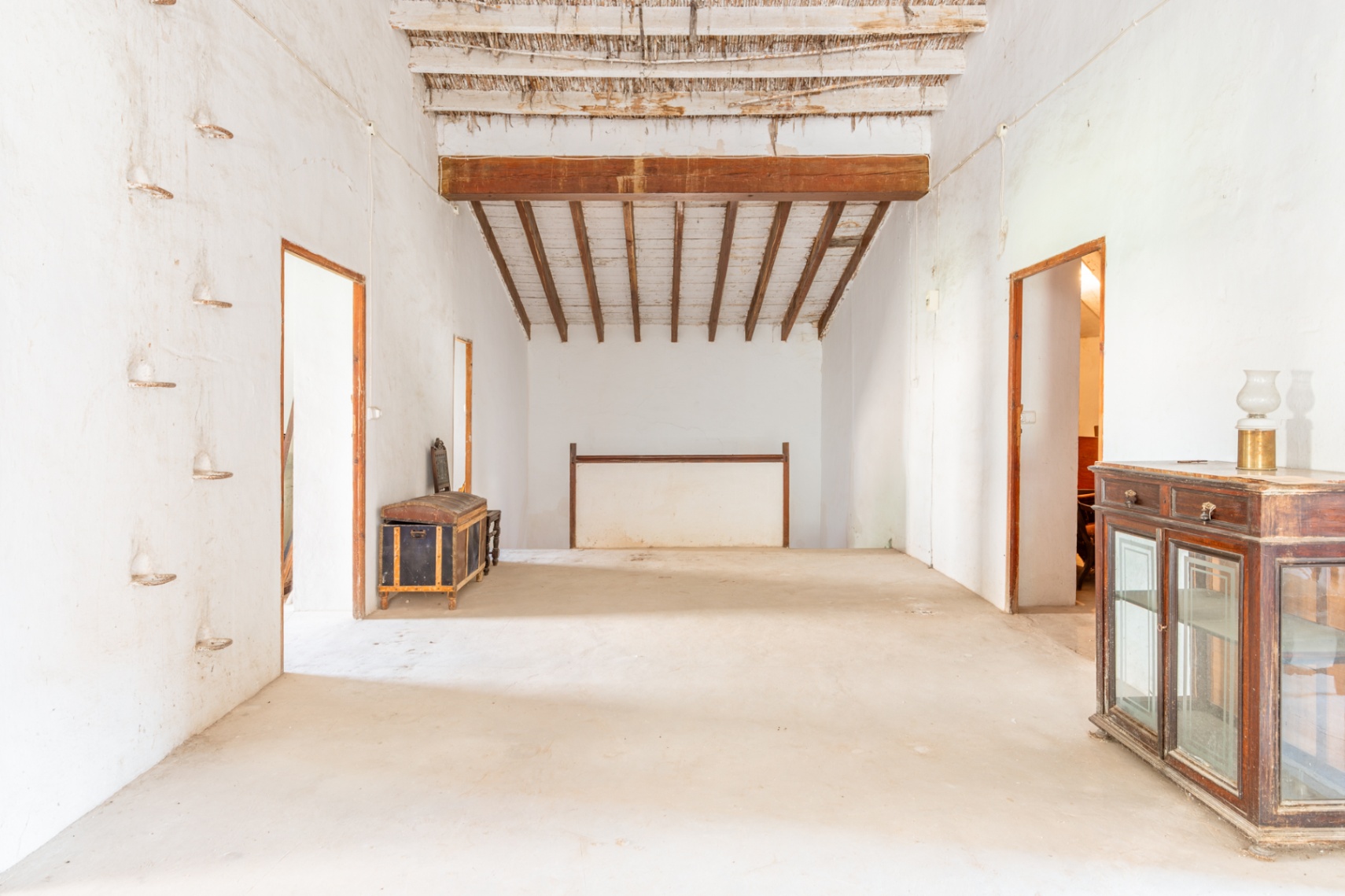 Upper floor landing