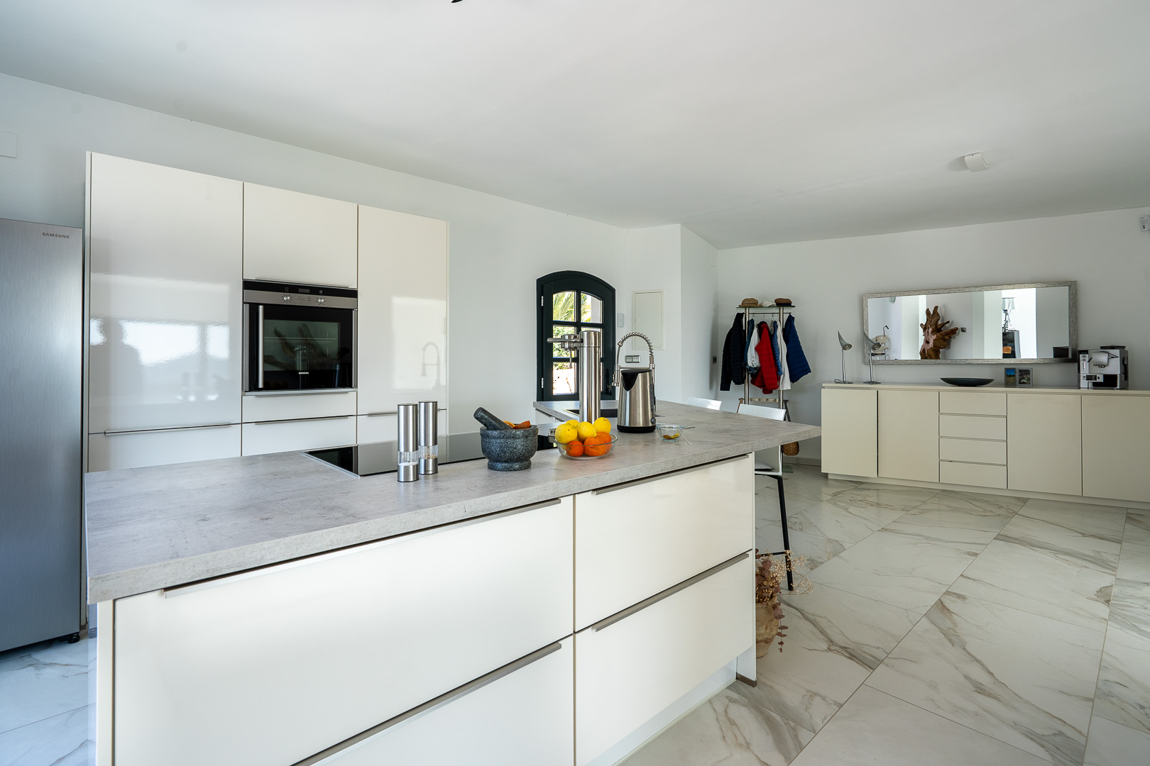 Kitchen with island